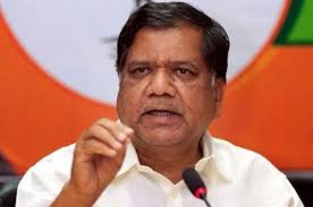 ಷರತ್ತುಗಳೊಂದಿಗೆ  ಕೈಗಾರಿಕಾ ಚಟುವಟಿಕೆಗಳ ಪುನಾರಂಭ: ಜಗದೀಶ ಶೆಟ್ಟರ್